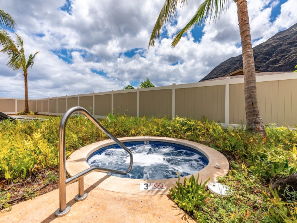 Luxurious Oahu Retreat: Two Villas, Perfect for Groups